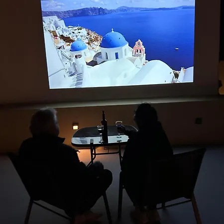 Nest With Hot Tub, Hammam & Outdoor Cinema * Akrotiri (Santorini)