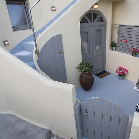 Nest With Hot Tub, Hammam & Outdoor Cinema Villa Akrotiri (Santorini)